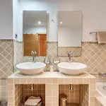 شقة Sea View Near And Marbella - Pool And Private Parking