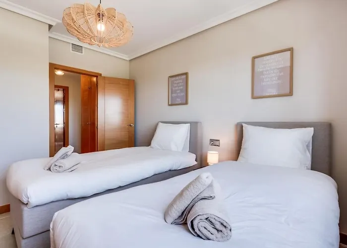 Sea View Near And Marbella - Pool And Private Parking Apartment